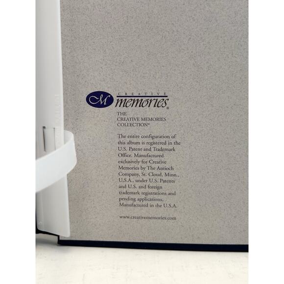 Creative Memories 12x12 Scrapbook Album Navy Blue 15 (30) Pages Silver Foil - Picture 3 of 5
